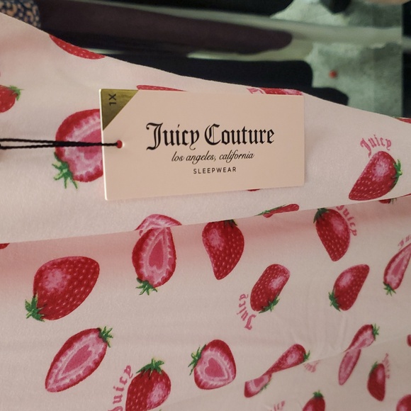 Juicy Couture Size 1x Sleepwear Pink With Strawberry Design NWT - Picture 2 of 3